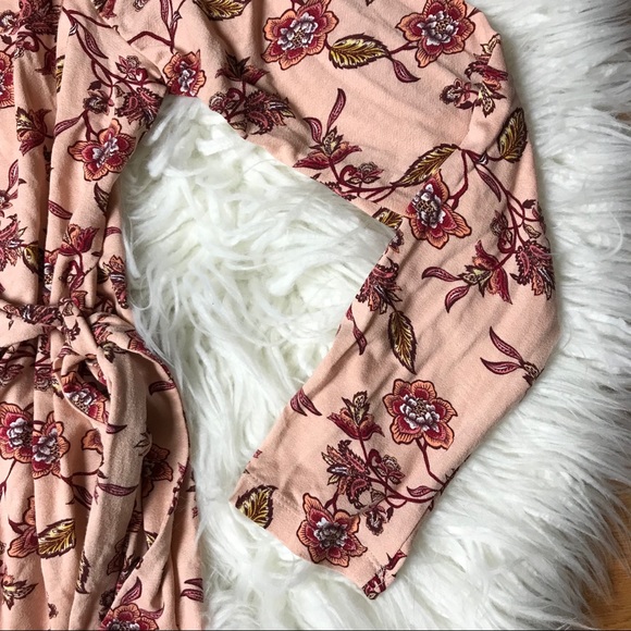 NWT Bobeau Peach Floral Long Sleeve Wrap Top - Picture 7 of 7